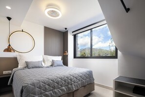 2 habitaciones, tabla de planchar con plancha, wifi y ropa de cama 
