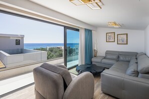 Living area - Moonlight Circe Villa– Coastal Olive Grove Retreat (Koutsouras)