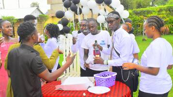 Single Room, 1 Katil Bujang XL (Large Single), Patio, City View | Tempat makan luar