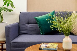 Superior Studio, City View | Living area - Luxe Paradise Suites Hotel Nam Ngu (Hoan Kiem)