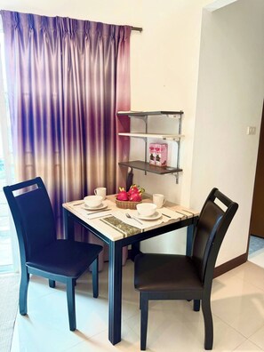 Appartement, 1 chambre, fumeurs | Salle à manger