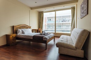 Apartment | Schreibtisch, Bügeleisen/Bügelbrett, kostenloses WLAN
