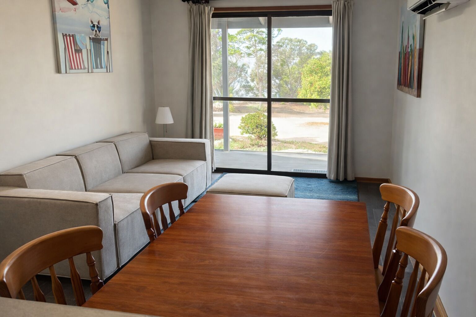 Cabin, 2 Bedrooms, Bay View | Living area