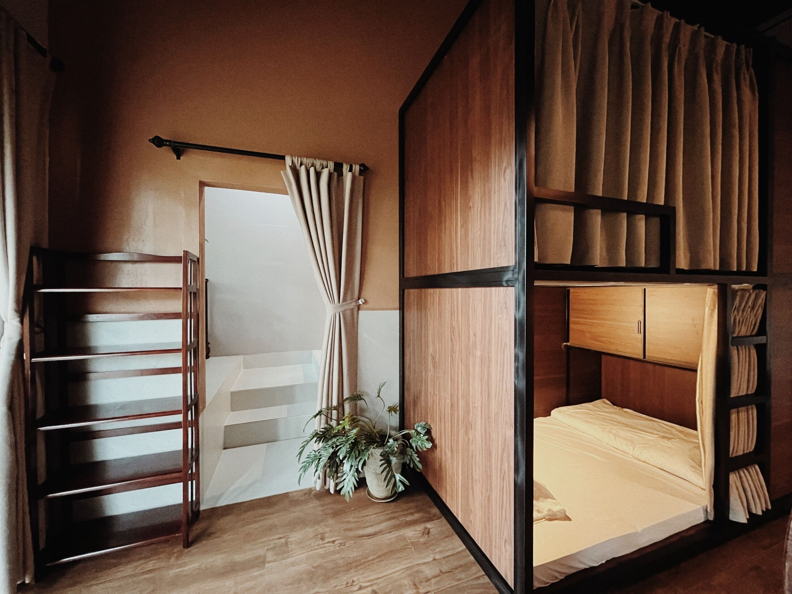 Standard Shared Dormitory, Mixed Dorm, Patio, Garden View | In-room safe, desk, laptop workspace, blackout drapes