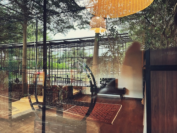 Dortoir Partagé Standard, dortoir mixte, patio, vue jardin | Intérieur