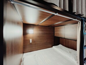 Room - An Nhiên Farm dormitory with bunk beds (Pleiku)