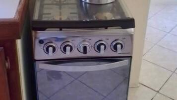 Apartment, 3 Bedrooms, Balcony | Interior