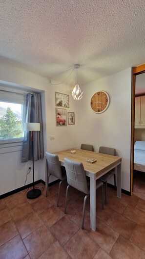 Dining - Vrbo Property (Passo del Tonale)
