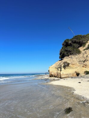 Beach - Soothing 1-bedroom condo in gorgeous Solana Beach getaway (Solana Beach)