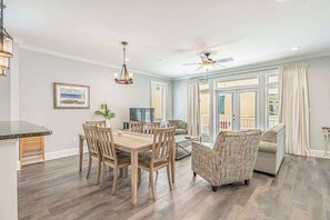 Interior - Spacious 4BR | Sleeps 10 | Walk to Beach | 7401 (Myrtle Beach)
