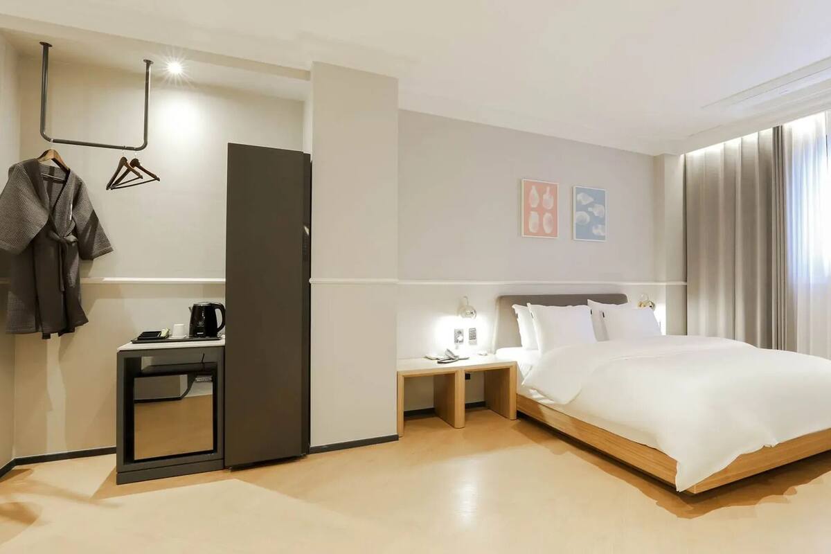 Suite The Signature Room | Sengetøy av topp kvalitet, dundyner og skrivebord