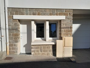 تفاصيل الفندق من الخارج