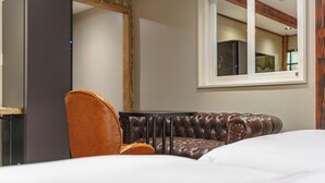 Suite Signature Room