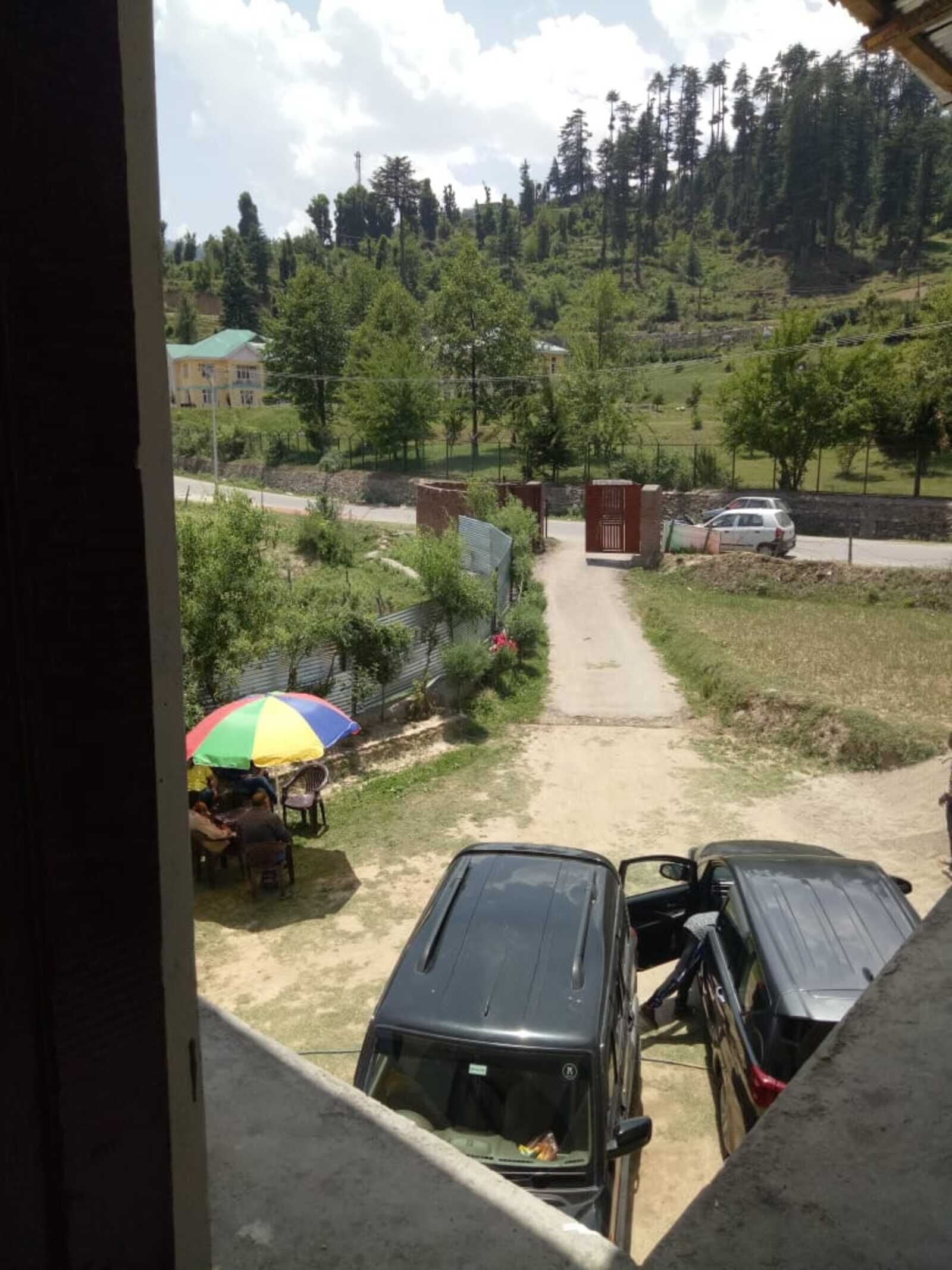 المنطقة المحيطة بالمنشأة