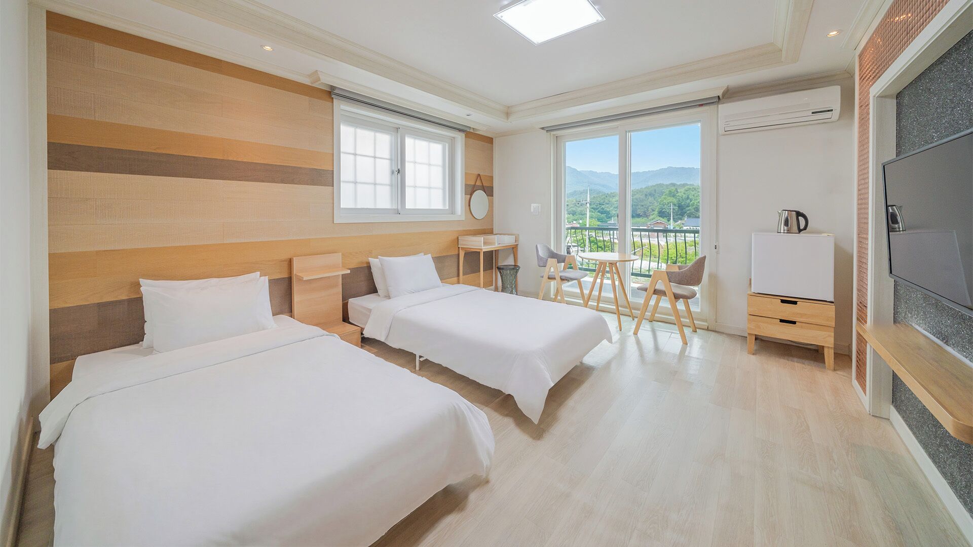 Basic Room, 1 Bedroom (506 (Mountain View, No Kitchen)) | 1 bedroom, free WiFi