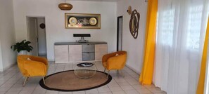 Interior - Kaz Kafe  (Mamoudzou)