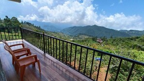 Double Room, Hill View | Property grounds - Cloudy Mist (Kodaikanal)