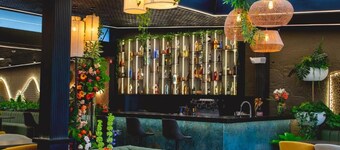 Saya Hotel & Suites