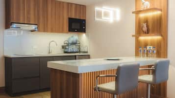 Junior Triple Room | Private kitchen