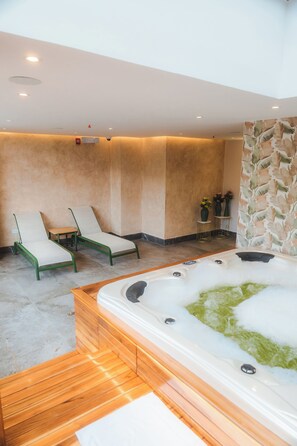 Interior - Saya Hotel & Suites (Sayausi)