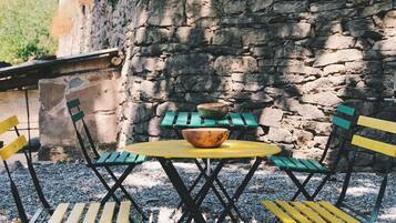 Casa de campo clásica, 3 habitaciones | Jardín