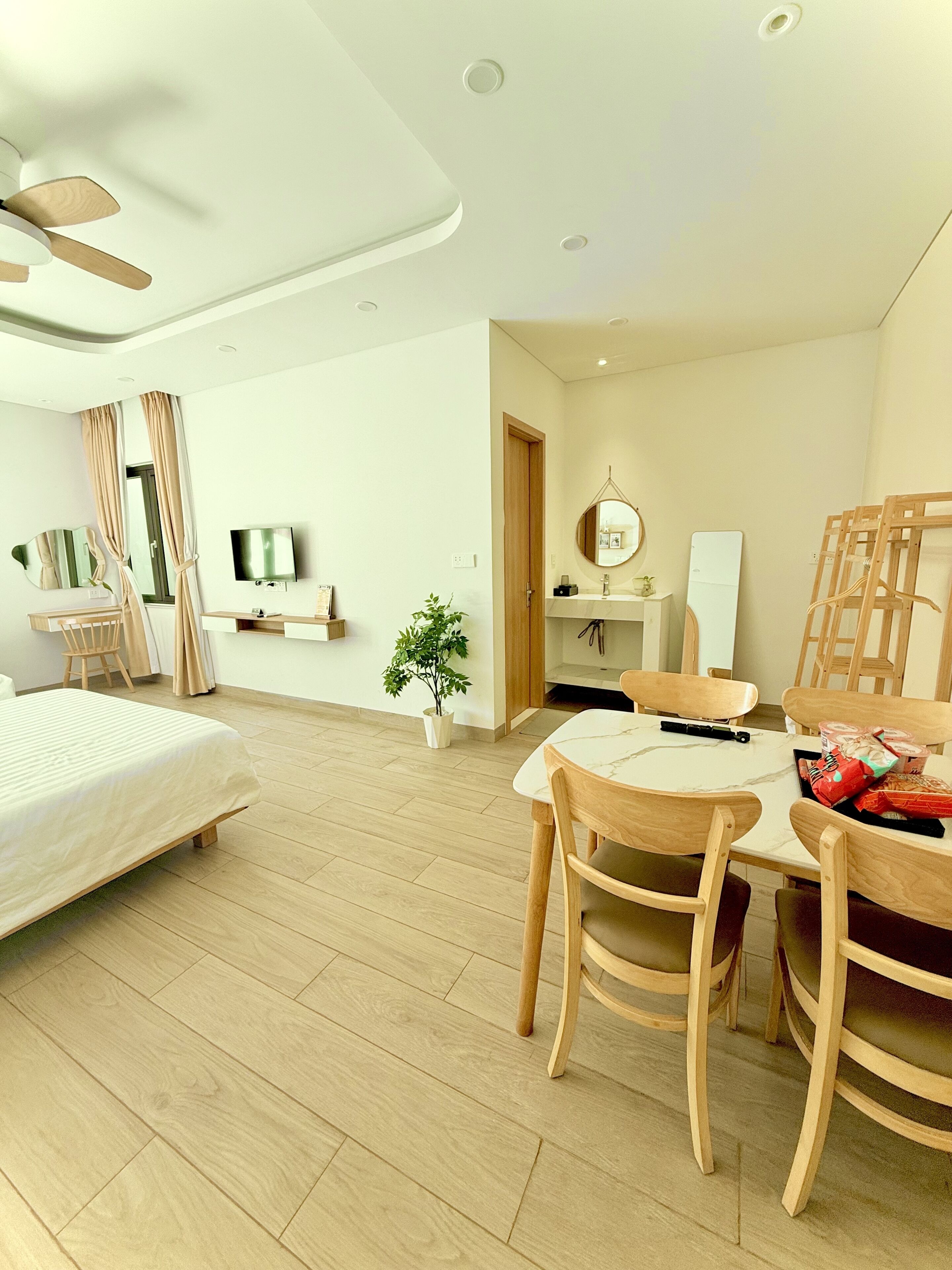 Deluxe Room, 2 Queen Beds, City View