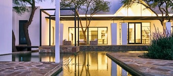 Sandwerf Retreat and Lodge