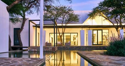 Sandwerf Retreat and Lodge