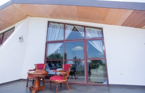 ห้องแฟมิลี่, ระเบียง | ลานระเบียง/นอกชาน