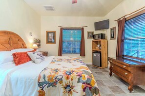 Room - Good Medicine - Stardust Inn - Triple Z (Medicine Park)