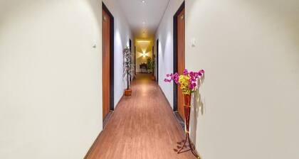 HOTEL NIDHIVAN