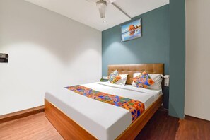Room - HOTEL NIDHIVAN   (Surat)