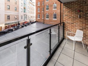 Terrace/patio - 1 bedroom accommodation in Poole (Poole)