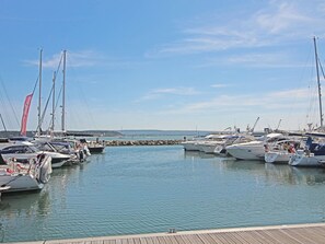 Marina - 1 bedroom accommodation in Poole (Poole)