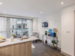 Interior - 1 bedroom accommodation in Poole (Poole)