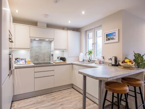 Private kitchen - 1 bedroom accommodation in Poole (Poole)