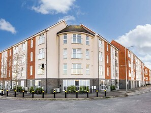 Exterior - 2 bedroom accommodation in Poole (Poole)