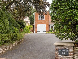 Exterior - 2 bedroom accommodation in Bournemouth (Bournemouth)