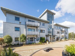 Exterior - 2 bedroom accommodation in Poole (Poole)