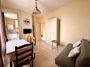 Living area - The Source of Rumaucourt (Rumaucourt)