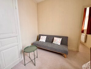 Living area - The Source of Rumaucourt (Rumaucourt)