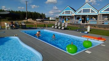 House | Pool