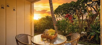 Whale House Cottage by the Sea "Luxury new listing" hosts of other unit 15 years