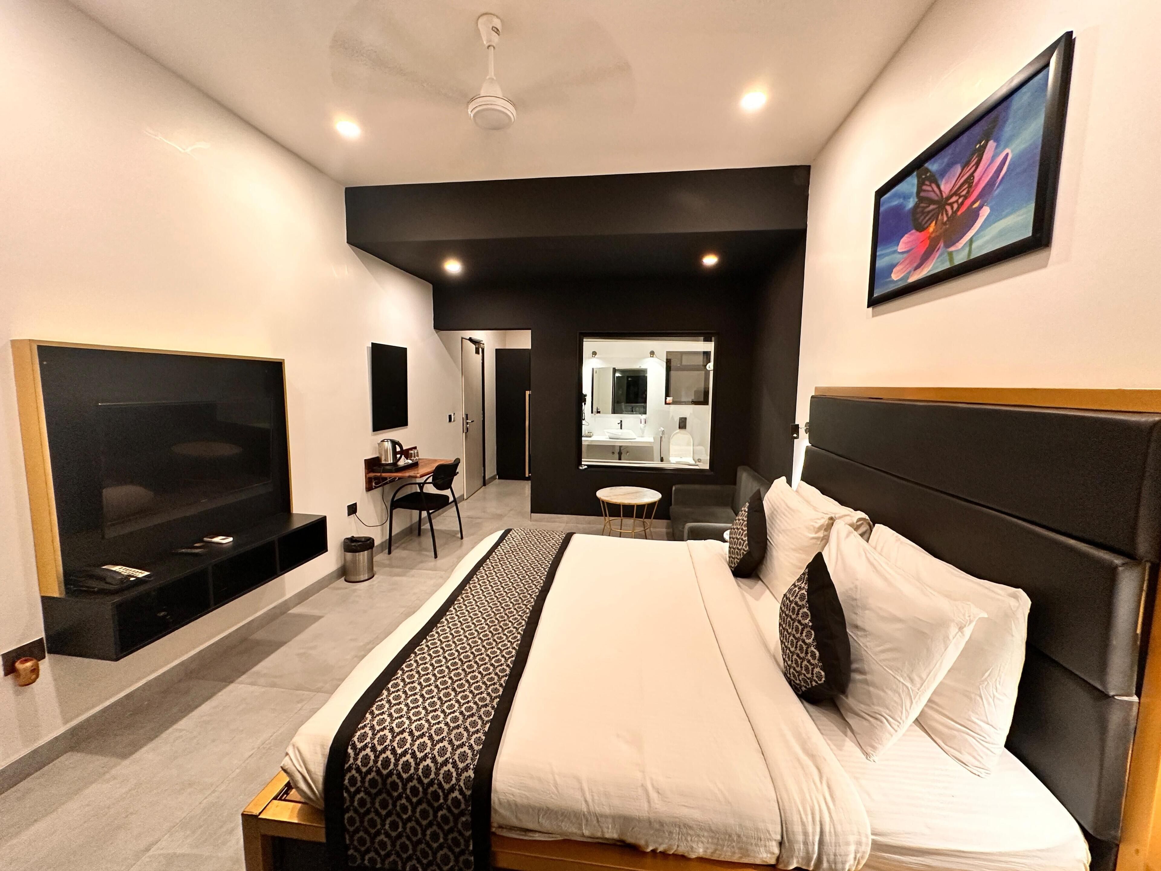 Superior Room | Free WiFi, bed sheets