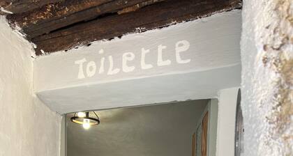Pisogne, Authentic Mountain Retreat near Lake Iseo - Unique Bathroom