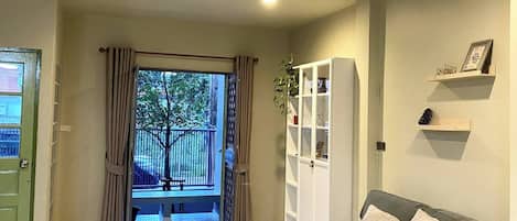 Maison, 2 chambres | Salle de séjour