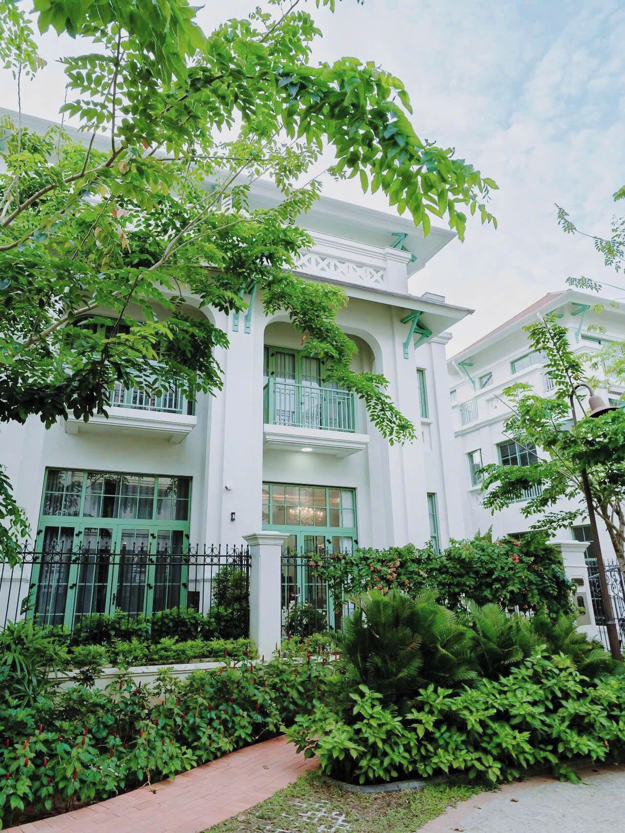 Superior Villa, 4 Bedrooms, City View | Minibar, desk, blackout curtains, soundproofing