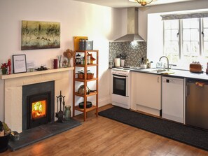 Dishwasher - 1 bedroom accommodation in West Buckland (West Buckland)