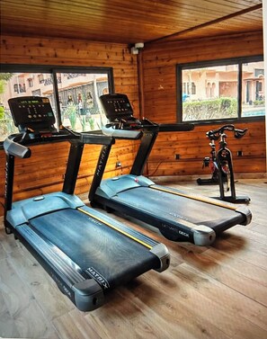 Fitness facility - Private residence with pool & gym in Marrakech (Marrakech)