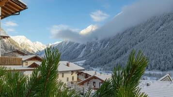 Apartment, Balcony, Mountain View | Property grounds